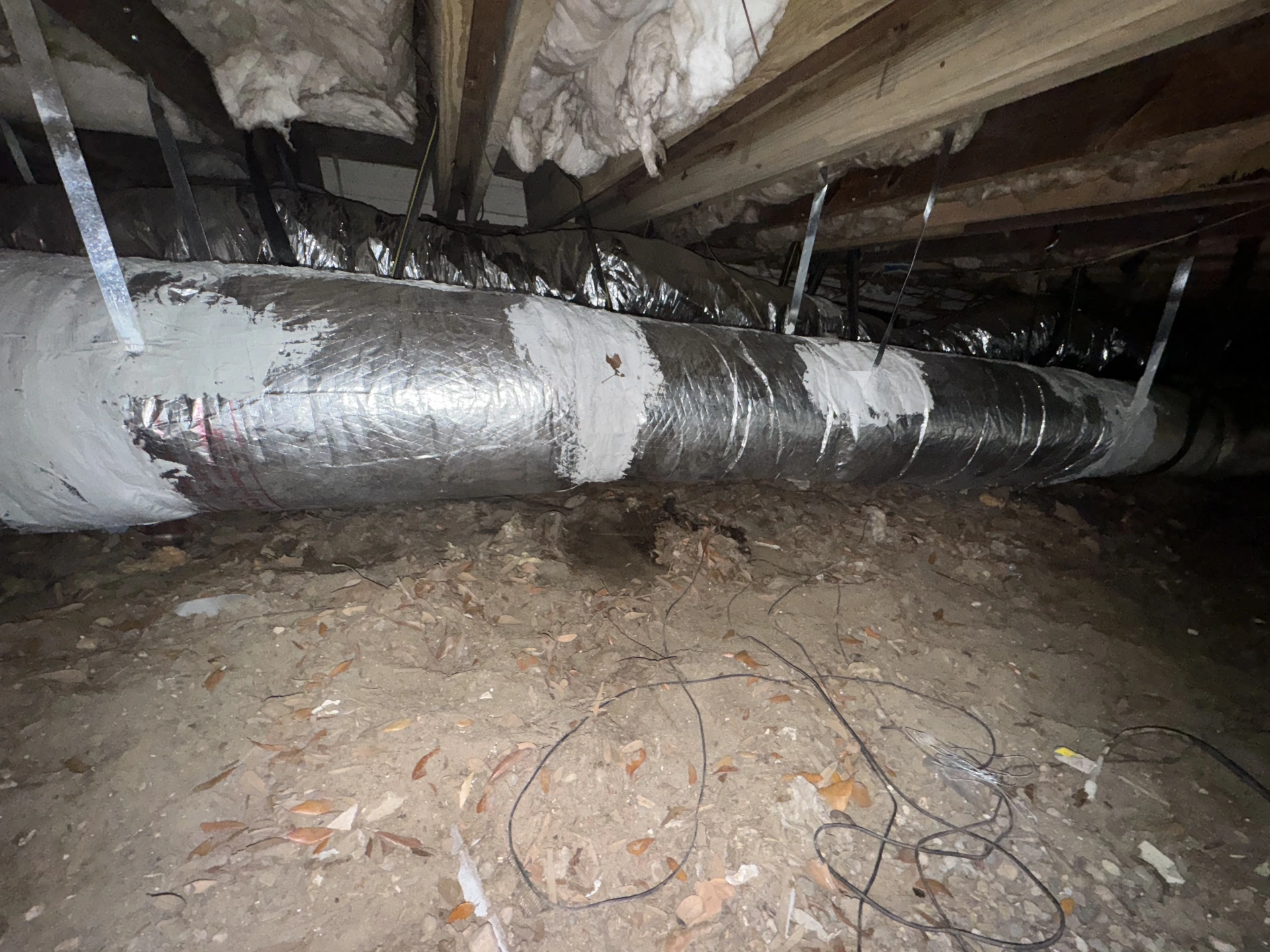 Insulated ductwork in crawlspace - Maximum Air Experts duct services